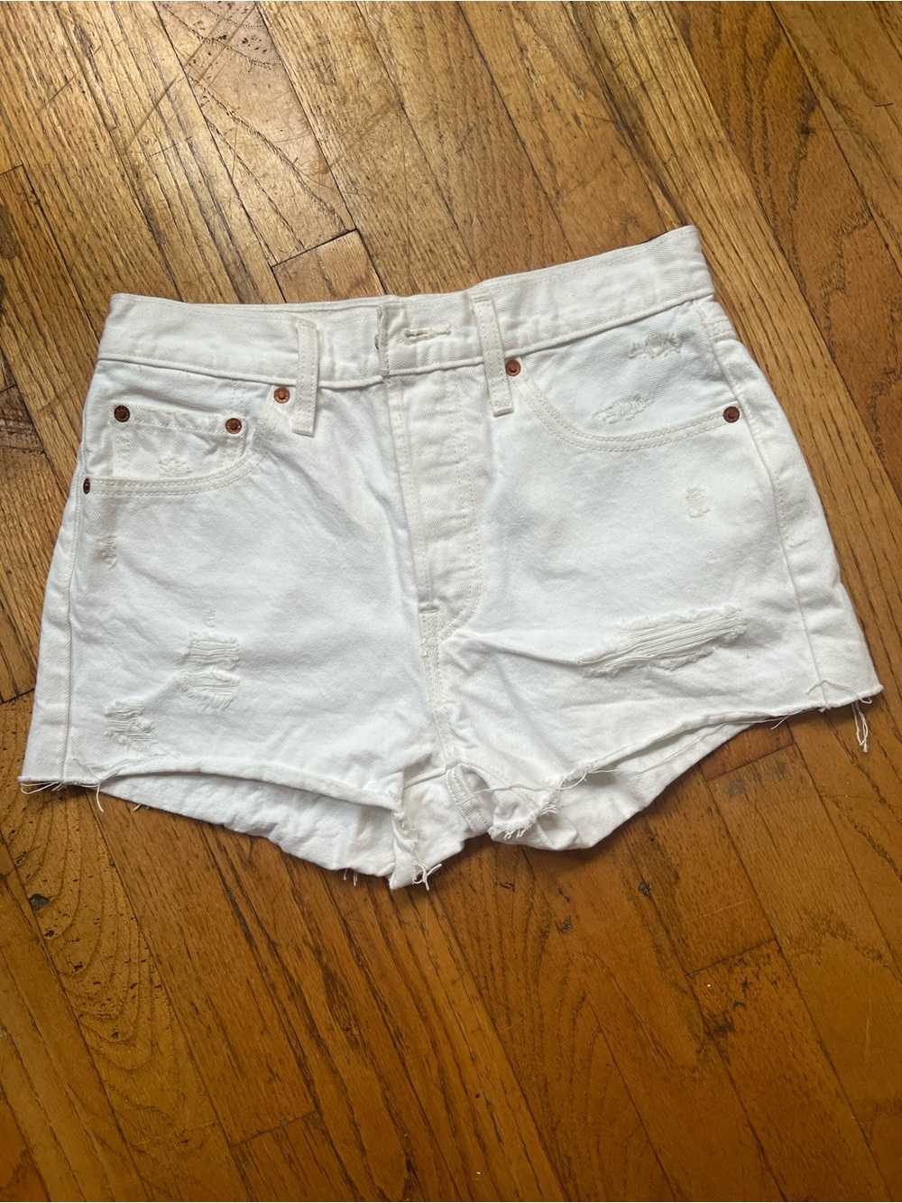 High waisted Levi’s mini denim shorts
